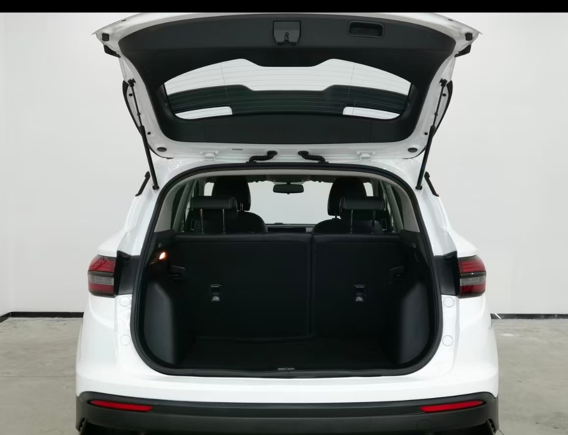 GEELY Coolray 2024 #8 GEELY Coolray 2024 car image #8