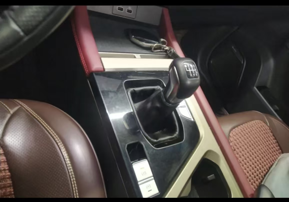 Jetour X70 2023 car image #12