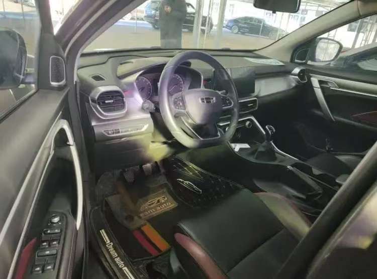 GEELY Coolray 2023 car image #2