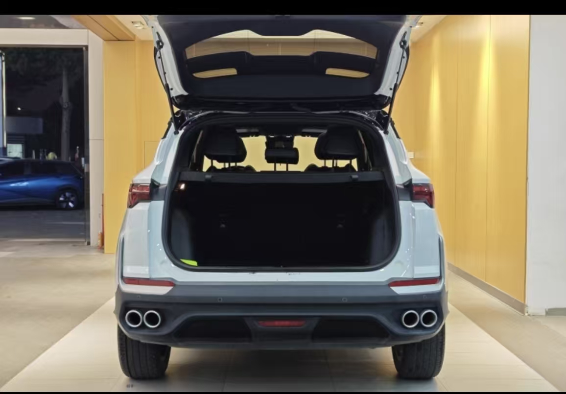 GEELY Coolray 2024 car image #15