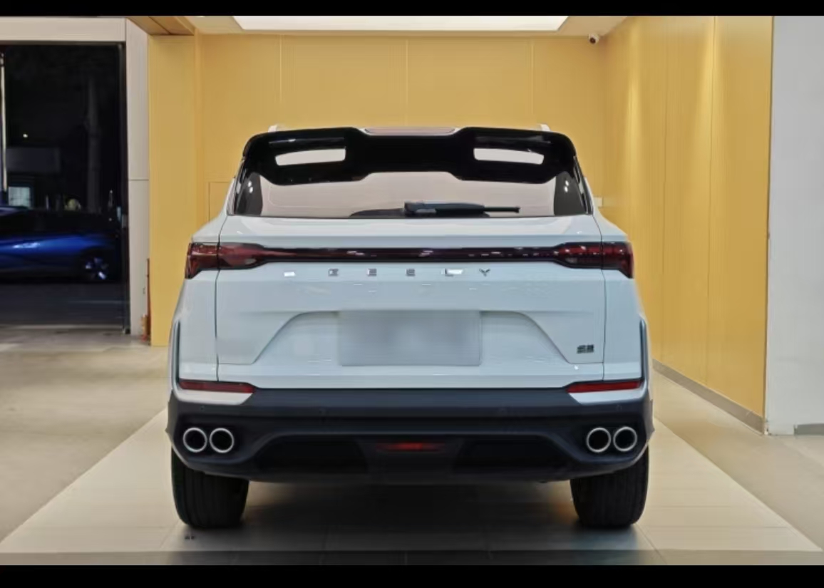 GEELY Coolray 2024 car image #12
