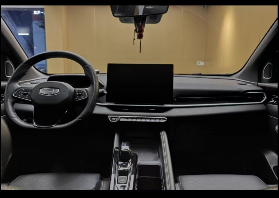 GEELY Coolray 2024 car image #10