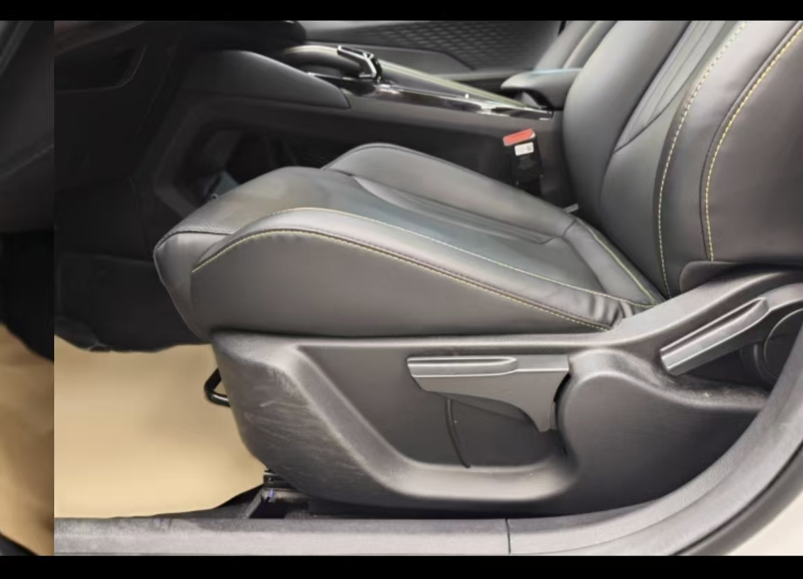 GEELY Coolray 2024 car image #7