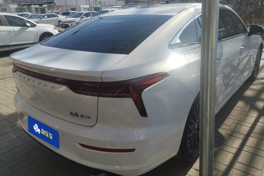 2022 #13 2022 immagine di auto #13