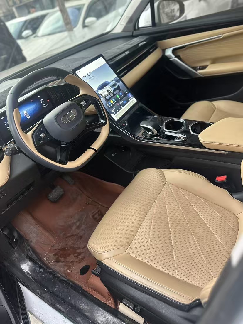 GEELY Boyue L 2024 car image #6