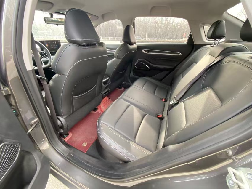 GEELY Emgrand 2023 car image #2