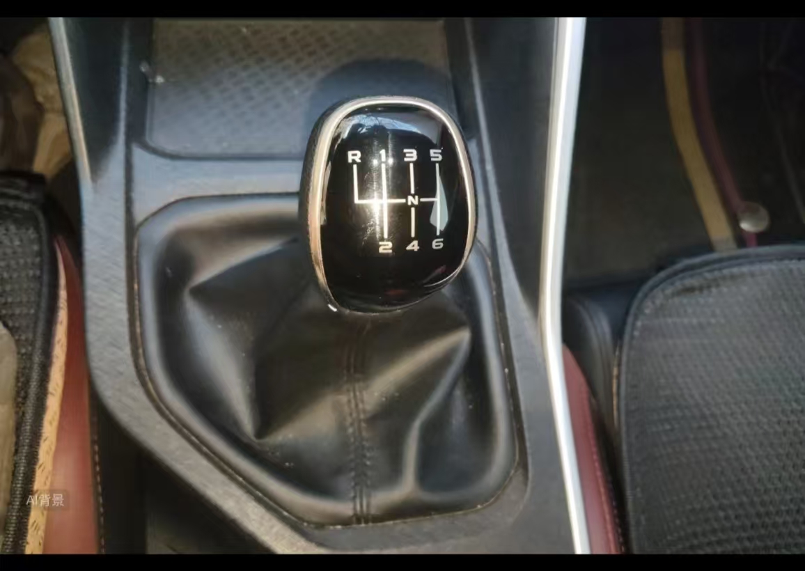 GEELY Coolray 2022 #12 GEELY Coolray 2022 car image #12