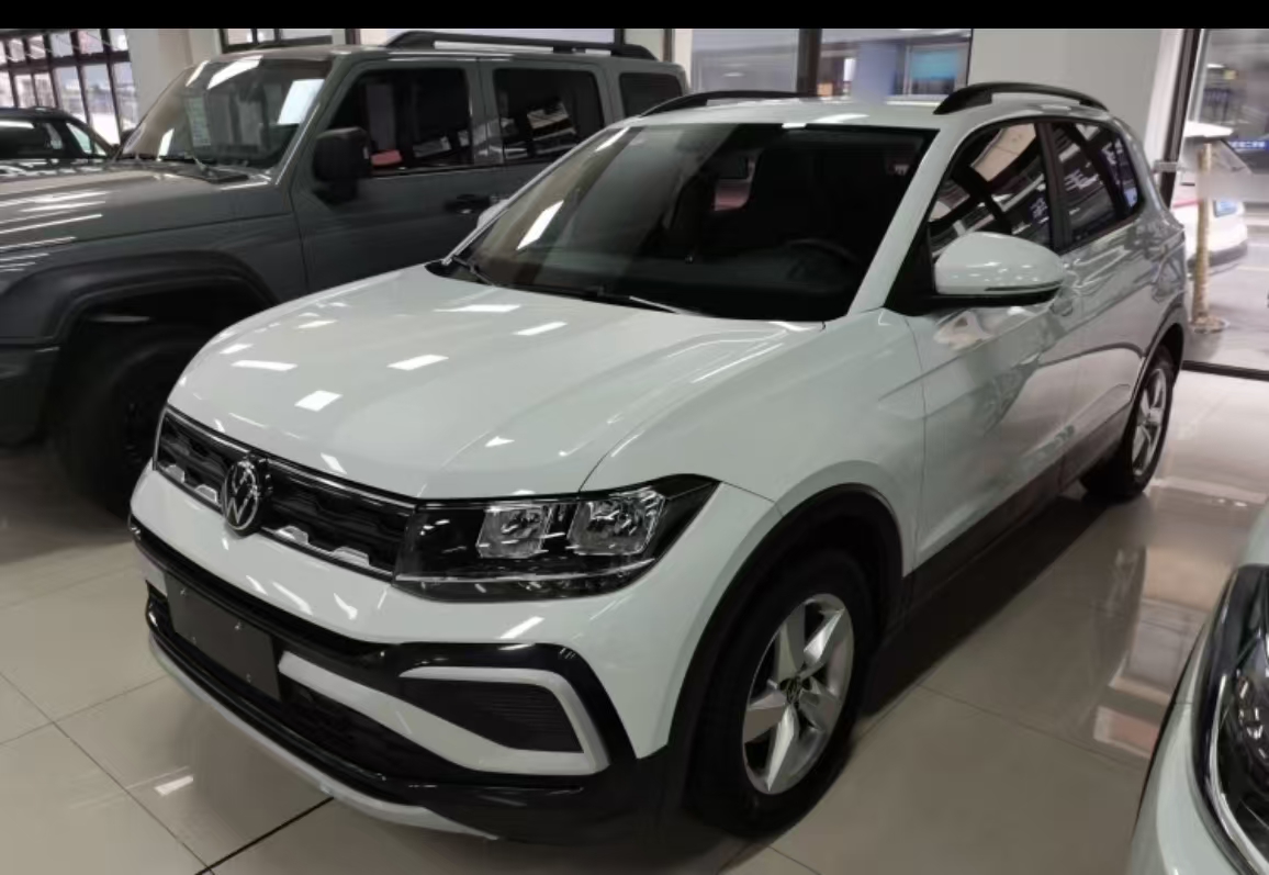 Volkswagen T-Cross 2023 immagine di auto 