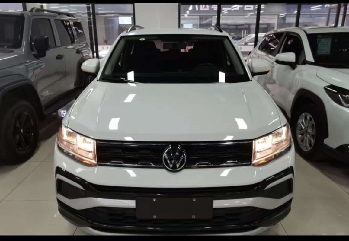 Volkswagen T-Cross 2023 #12 Volkswagen T-Cross 2023 car image #12