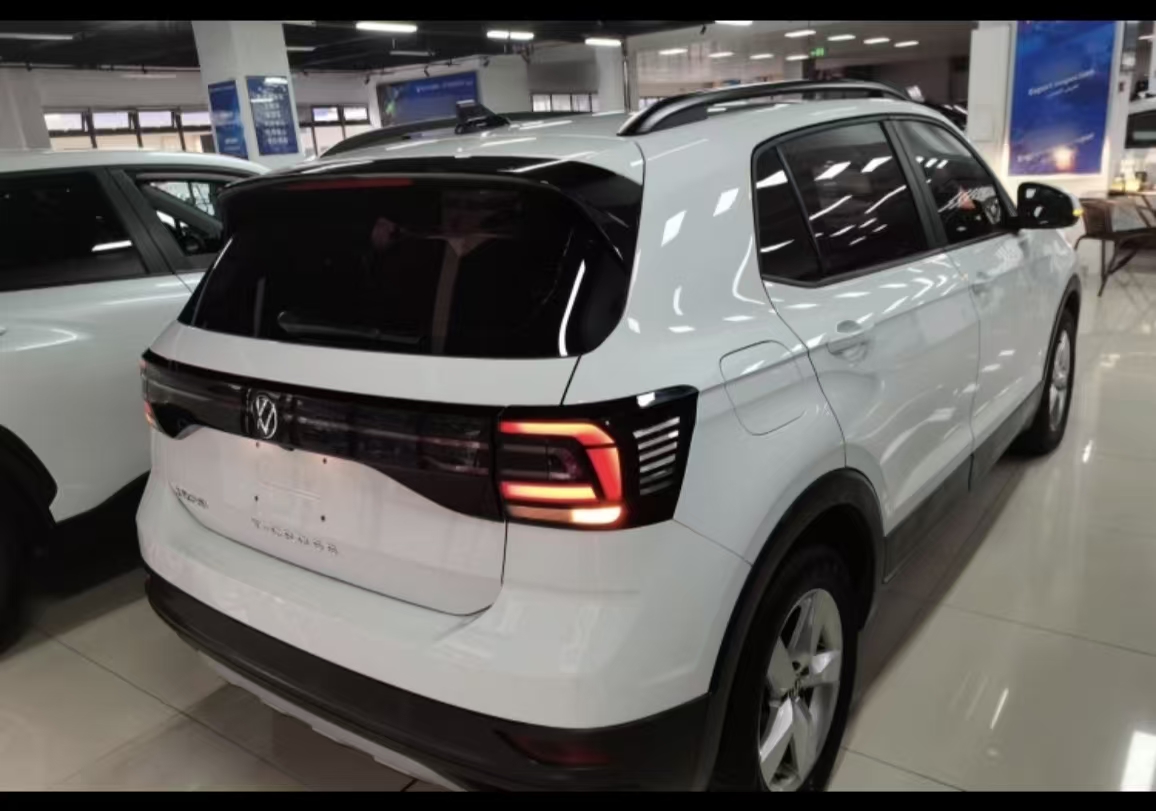 Volkswagen T-Cross 2023 #14 Volkswagen T-Cross 2023 car image #14