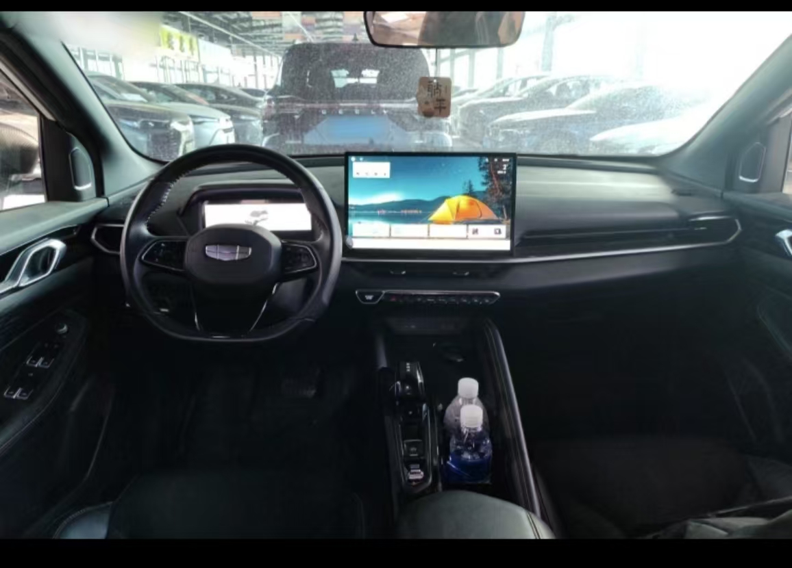 GEELY Coolray 2024 car image #16