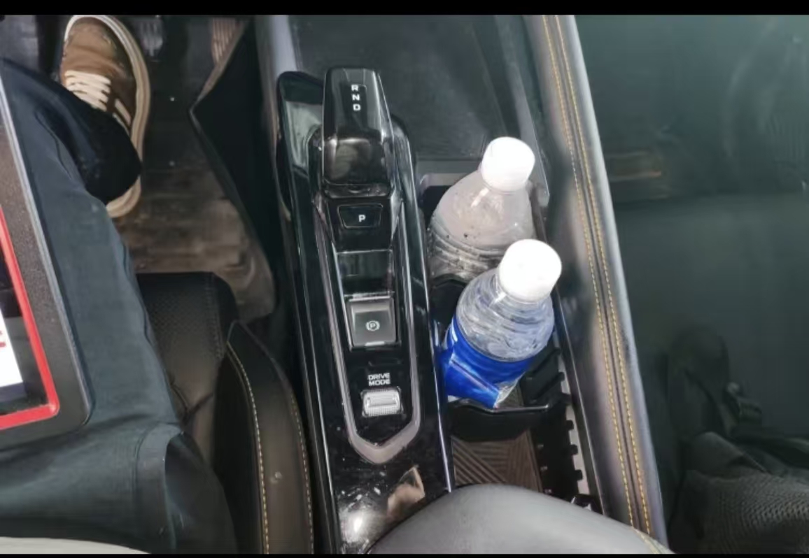 GEELY Coolray 2024 car image #10