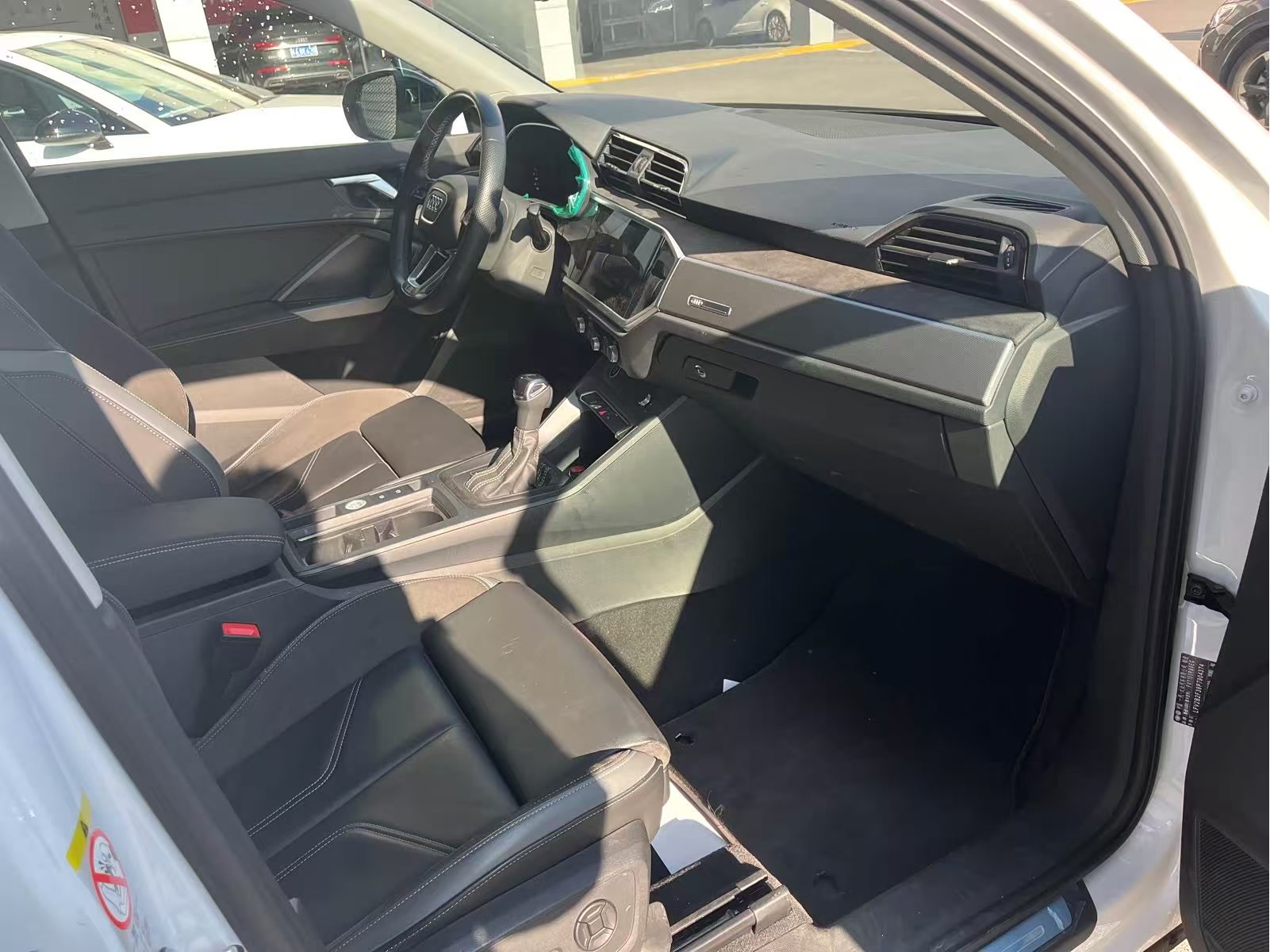 Audi Q3 Sportback 2023 imagem de carro #3