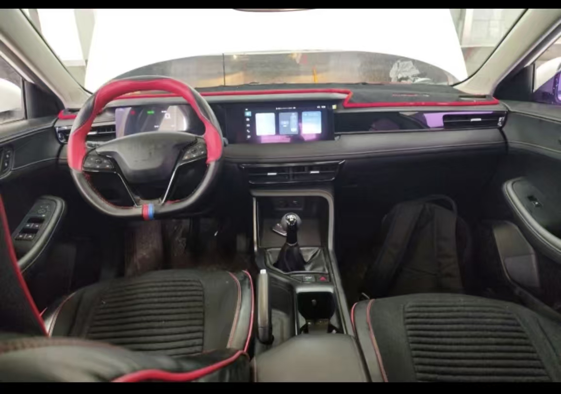 Roewe i5 2025 #13 Roewe i5 2025 car image #13