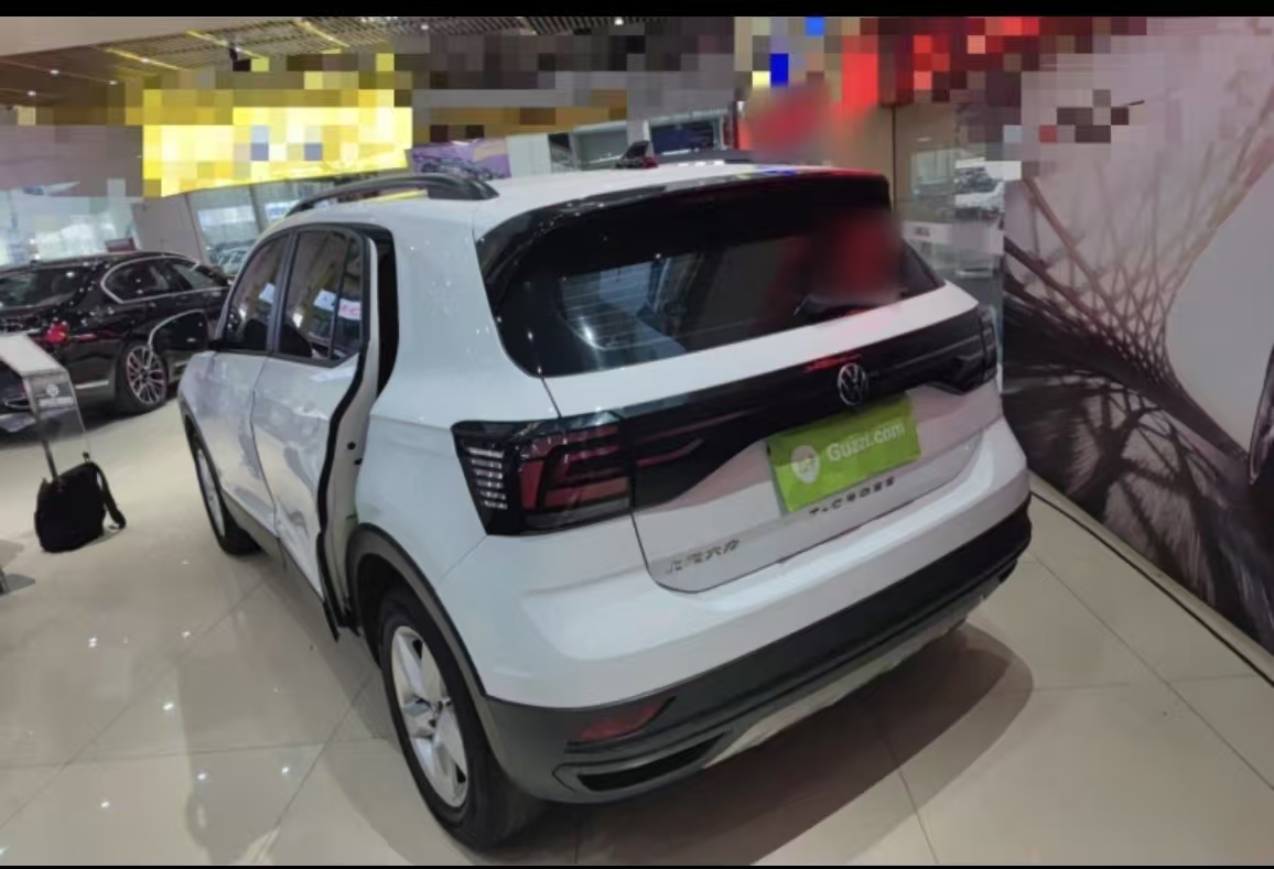 Volkswagen T-Cross 2023 car image #6