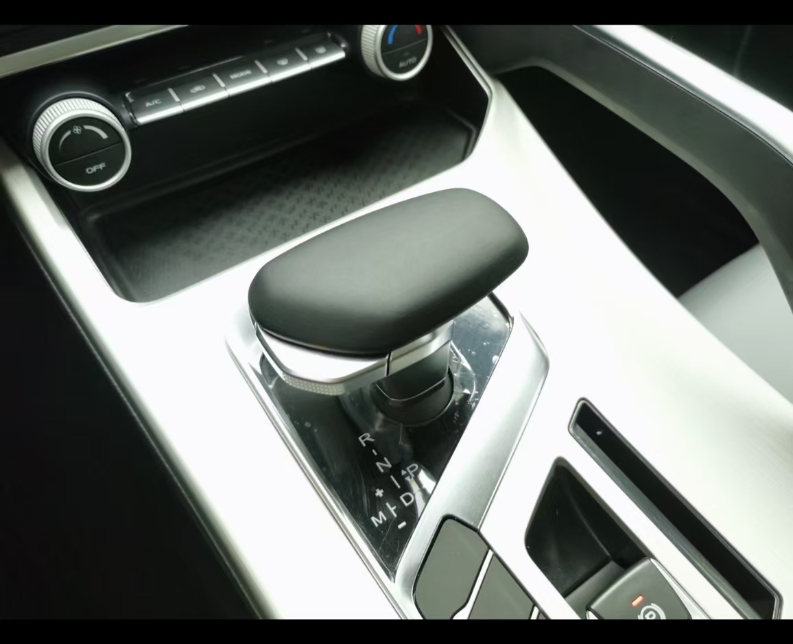 GEELY Coolray 2025 car image #9