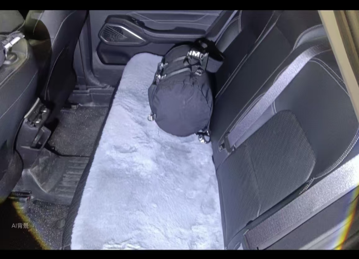 GEELY Emgrand 2022 car image #12