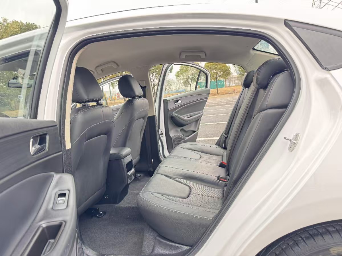 Chery Arrizo 5 2023 immagine di auto #9