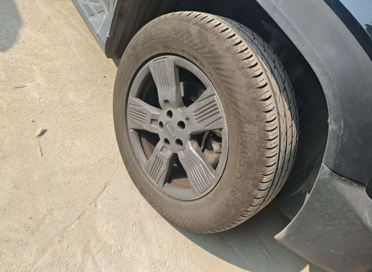 Jetour Traveller 2023 car image #19