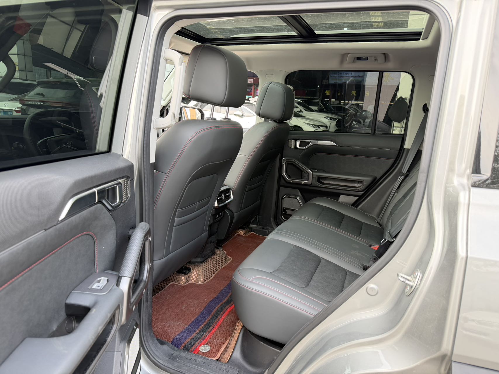 Jetour Traveller 2024 car image #4