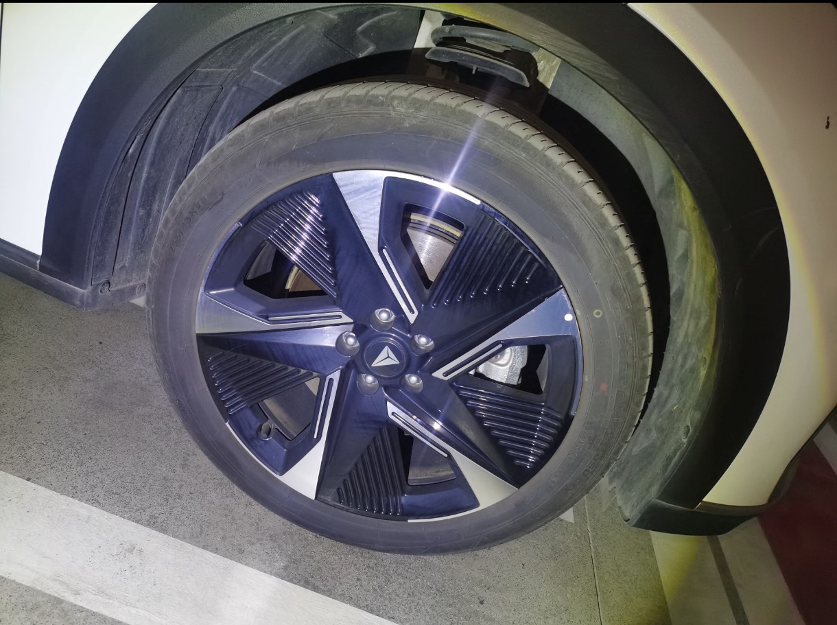 Deepal S07 2023 car image #16