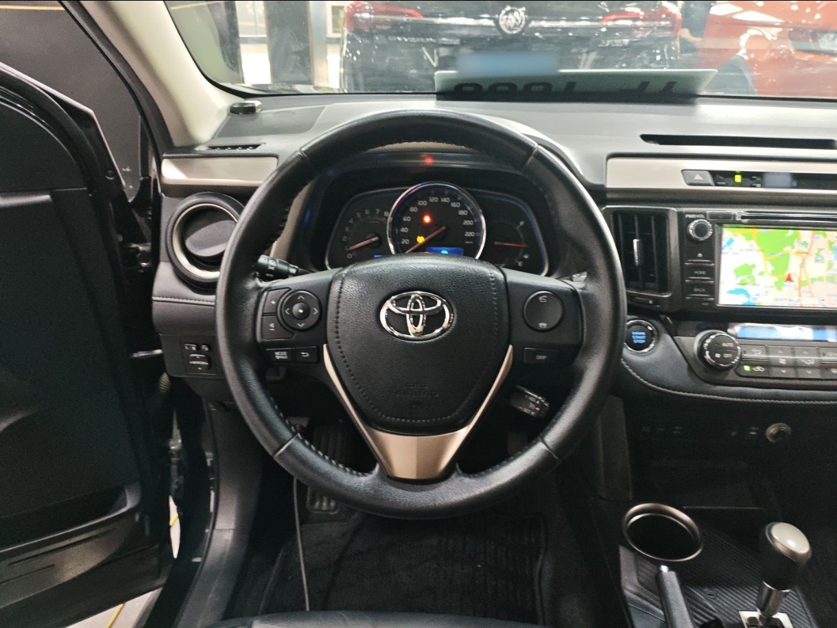 Toyota RAV4 2015 car image #7