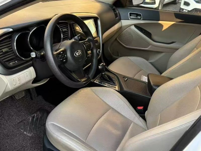 起亚 起亚K5 2018 汽车图片 #3