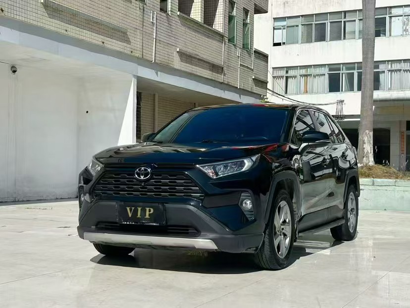 Toyota RAV4 2021 car image 