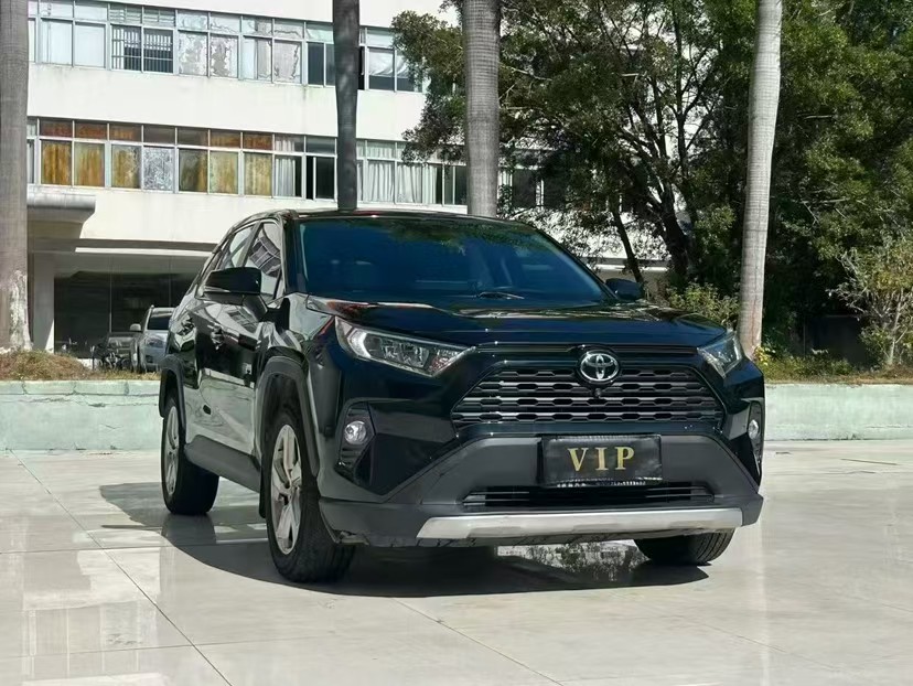 Toyota RAV4 2021 car image #7
