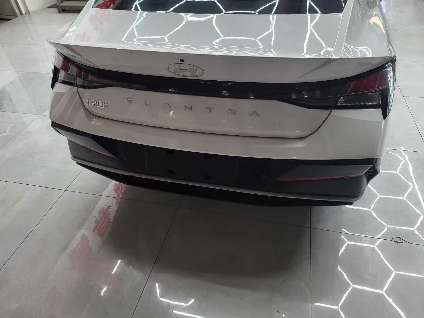 Hyundai Elantra 2024 car image #2
