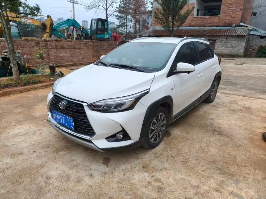 Toyota Yaris L Zhixiang 2023 immagine di auto 