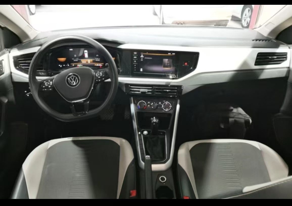 Volkswagen Polo 2023 car image #9