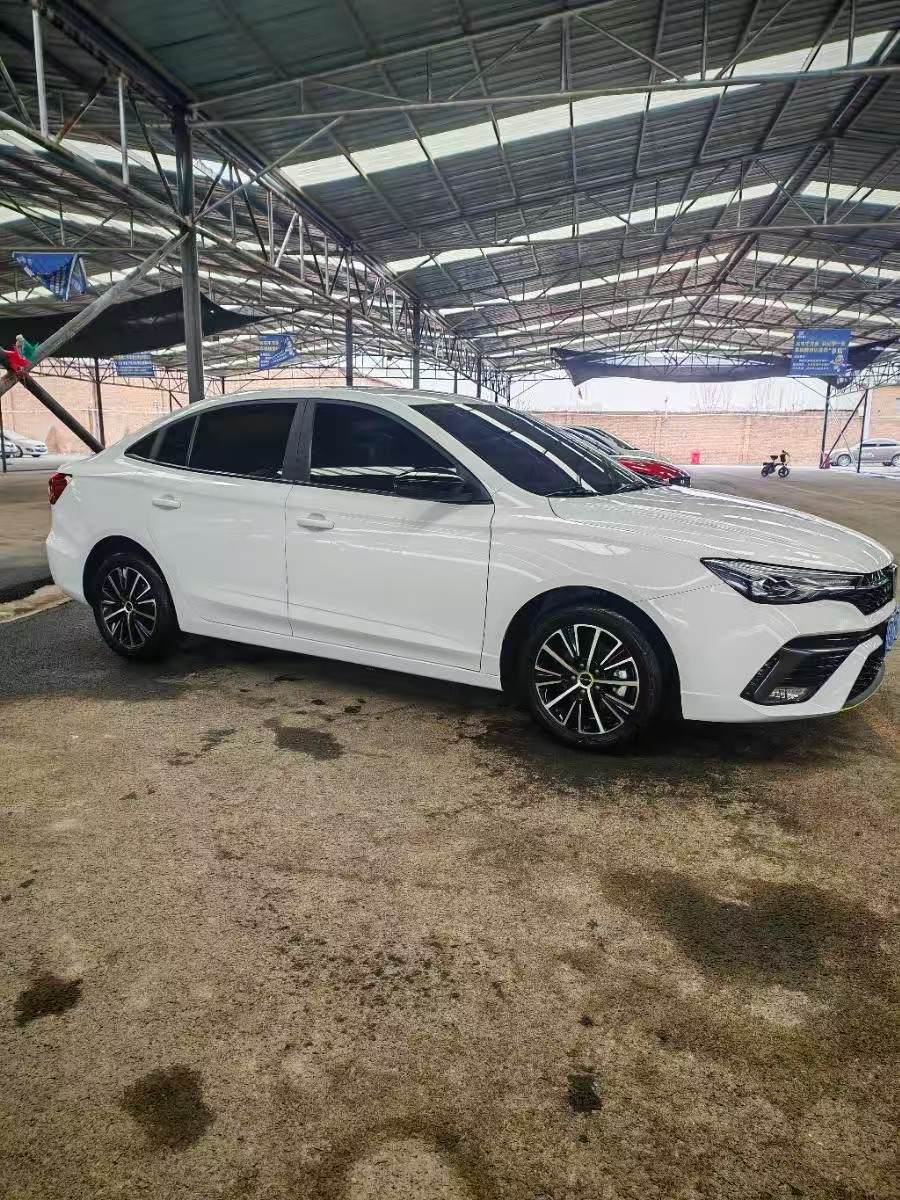 Roewe i5 2023 imagen de coche #3