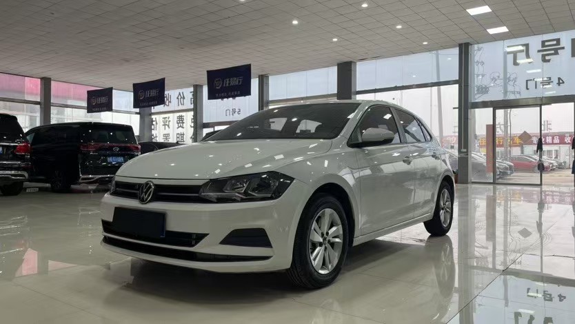 Volkswagen Polo 2023 car image 