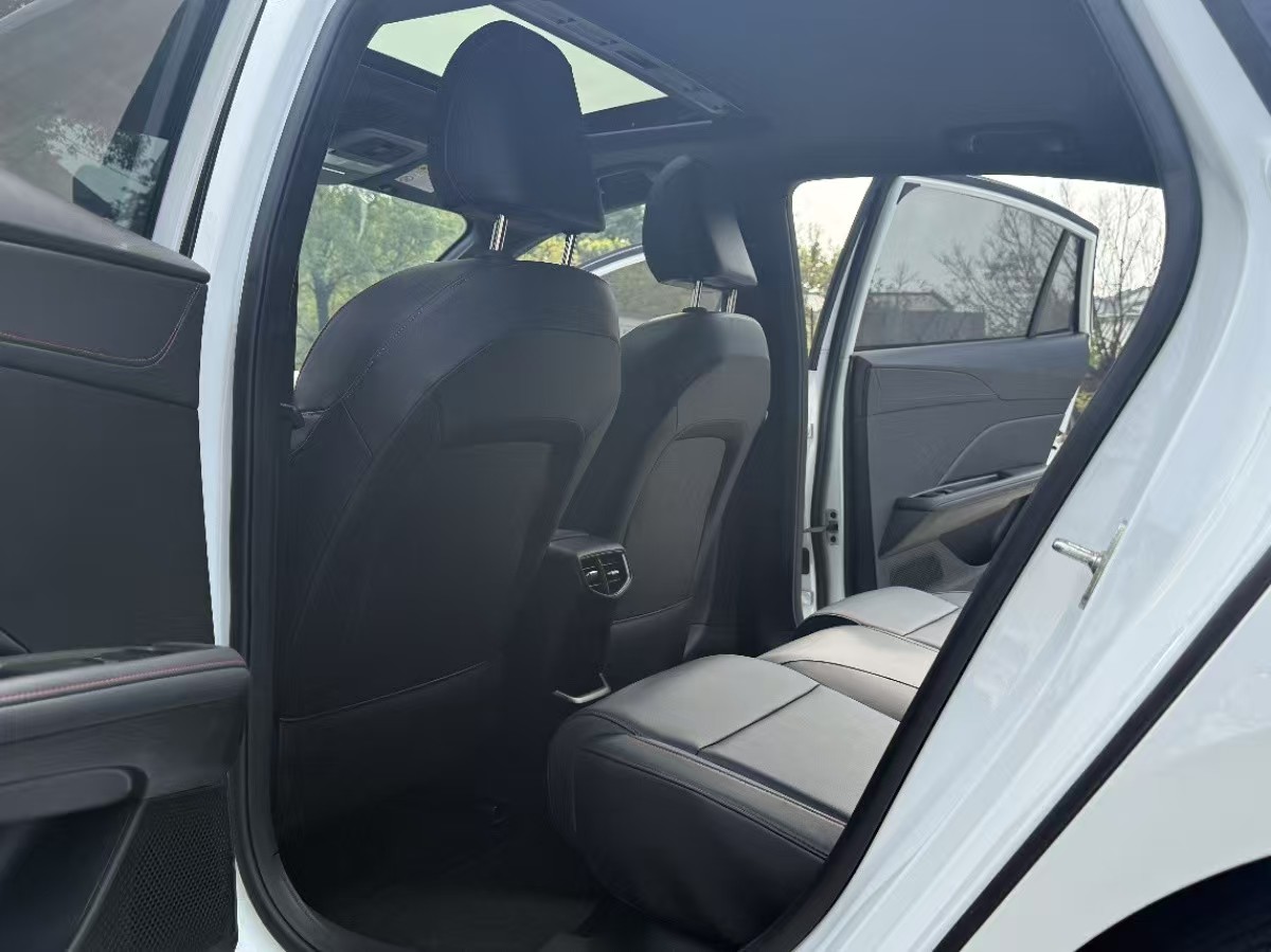 MG 5 2025 car image #3