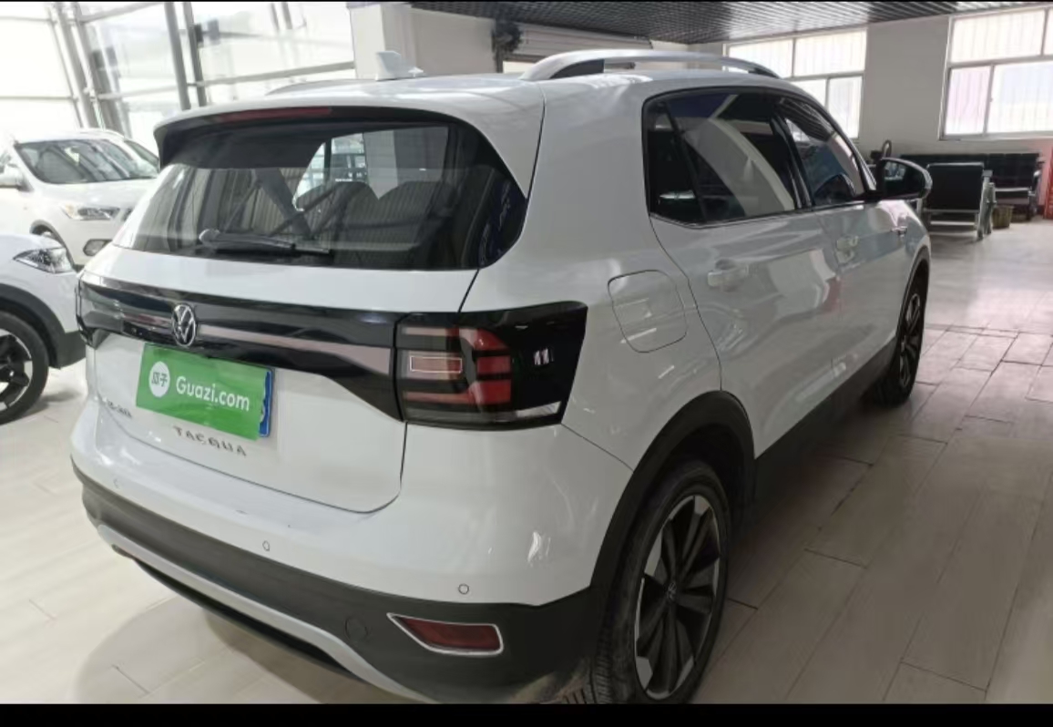 Volkswagen Tacqua 2023 car image #17