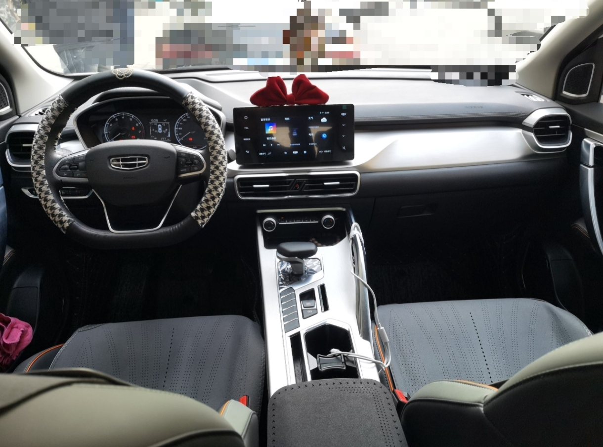 GEELY Coolray 2024 car image #15