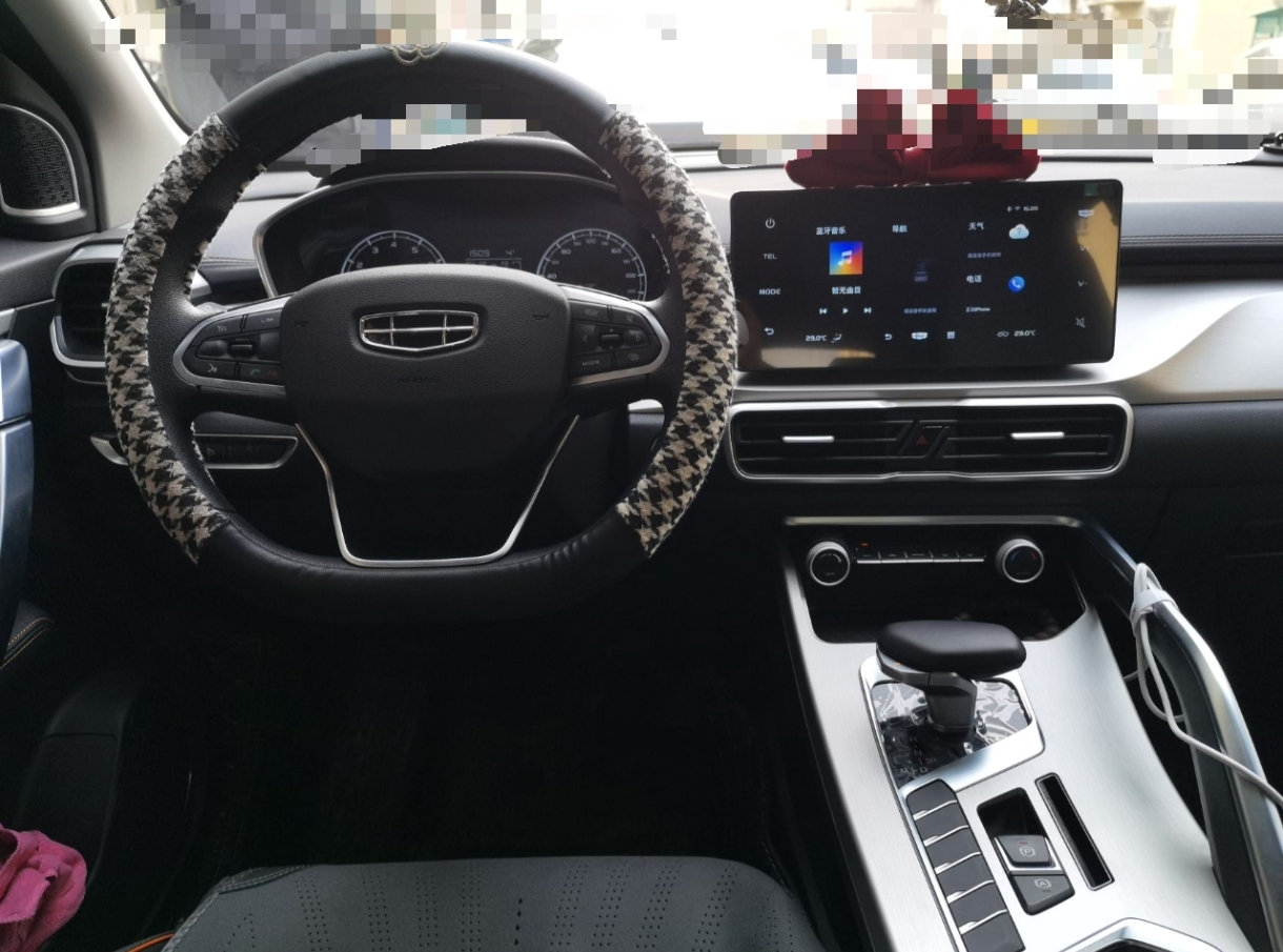 GEELY Coolray 2024 car image #9