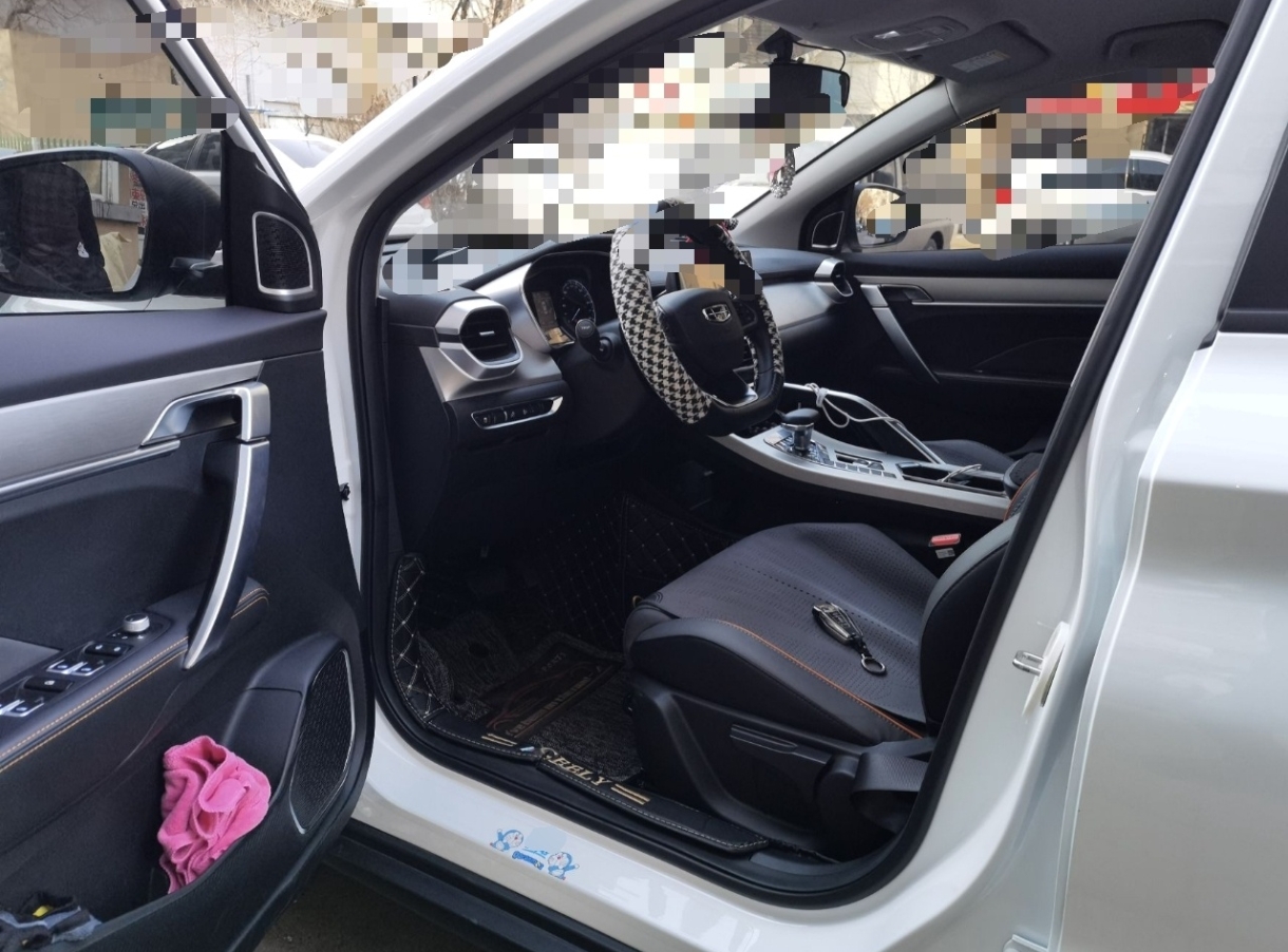 GEELY Coolray 2024 car image #14