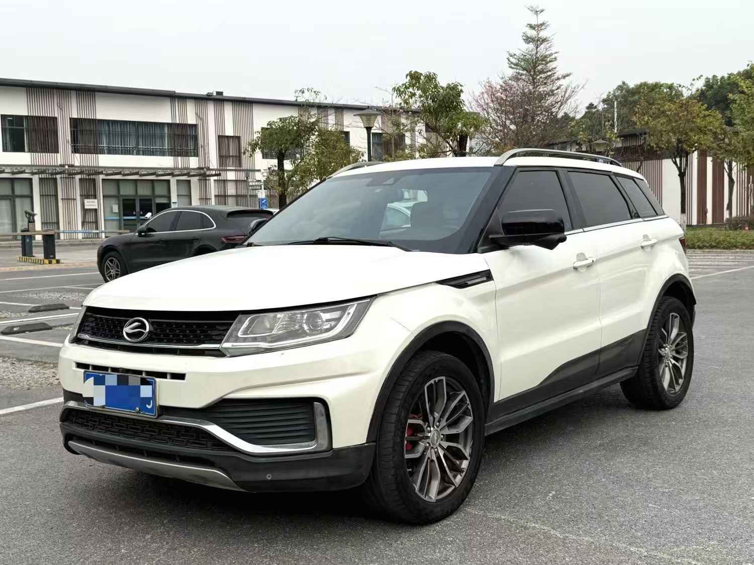 2018 2018 car image