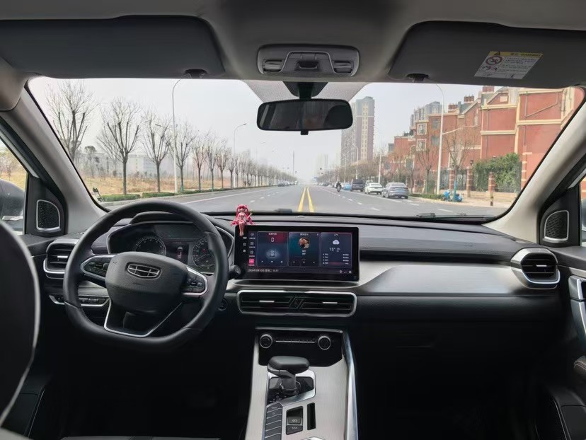 GEELY Coolray 2024 car image #8