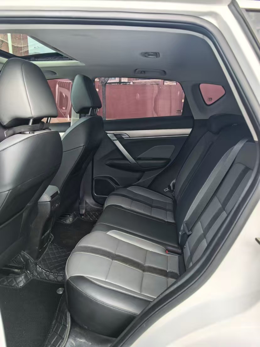 GEELY Coolray 2024 car image #17
