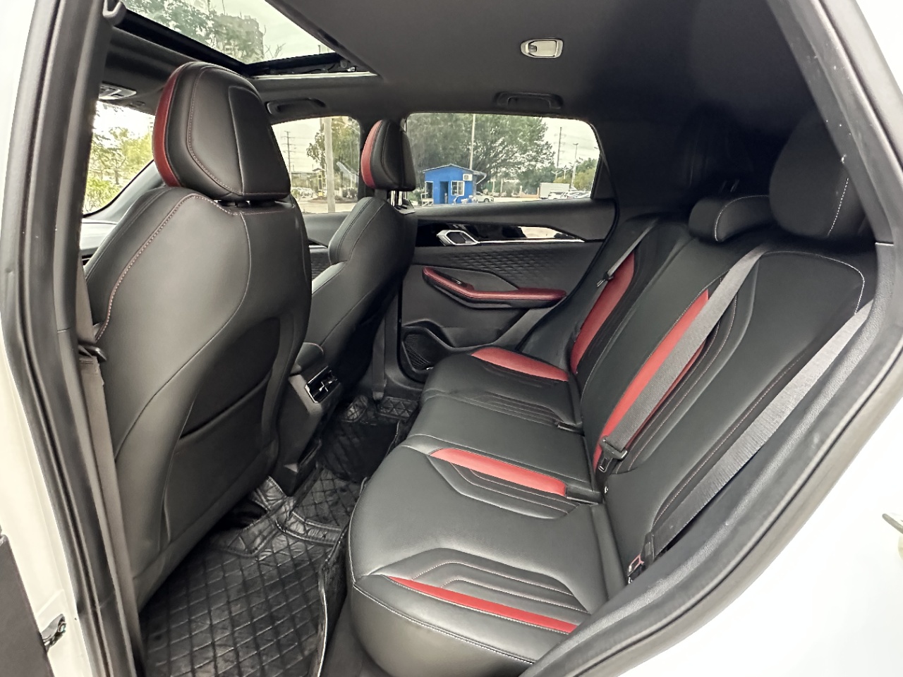 GEELY Coolray 2022 car image #5