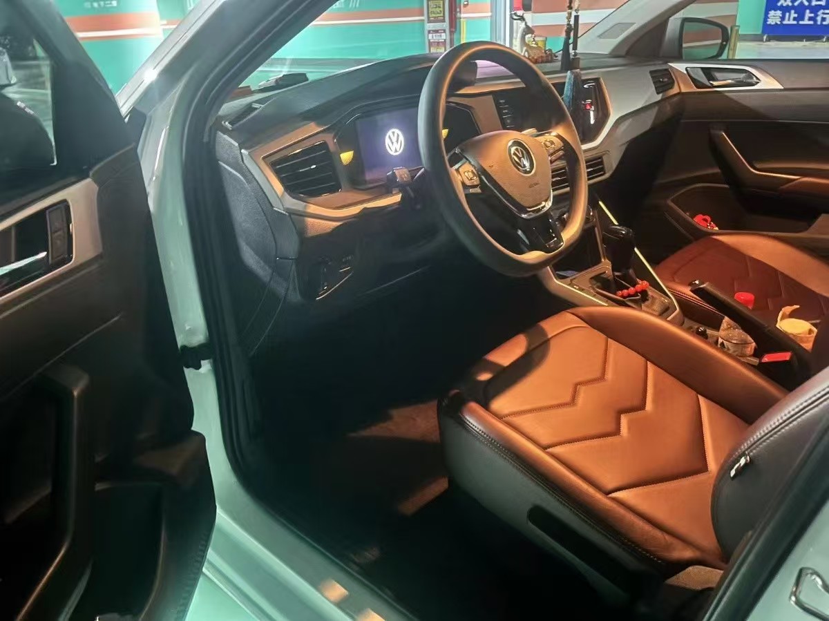 Volkswagen Polo 2023 car image #5