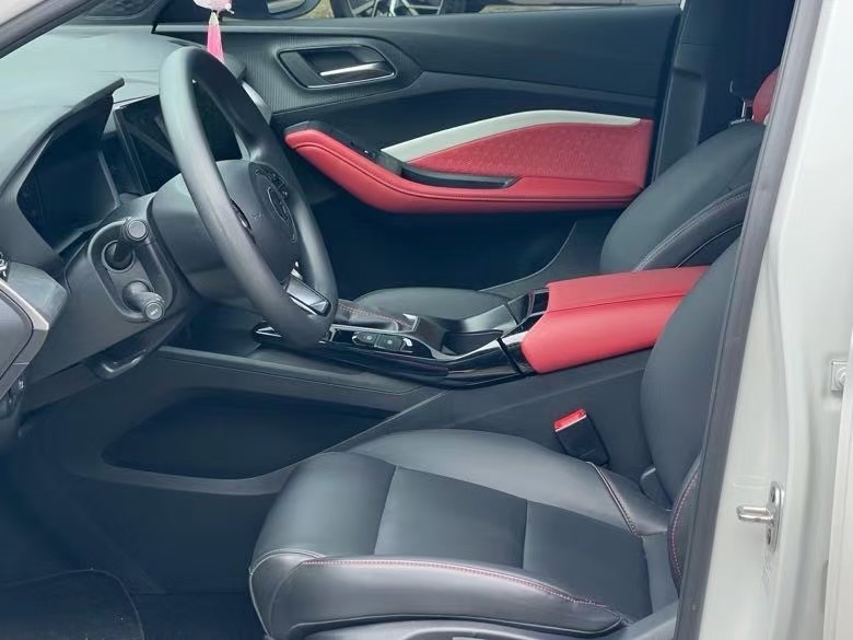 MG 5 2024 car image #2
