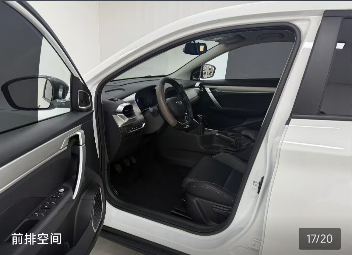 GEELY Coolray 2025 #14 GEELY Coolray 2025 car image #14