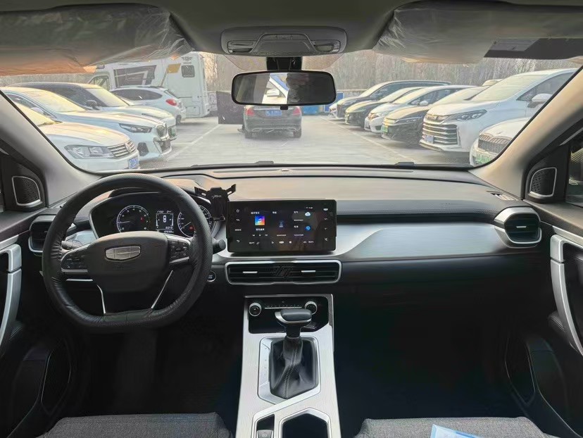 GEELY Coolray 2025 car image #4