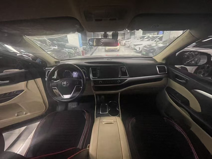 Toyota Highlander 2020 #2 Toyota Highlander 2020 car image #2