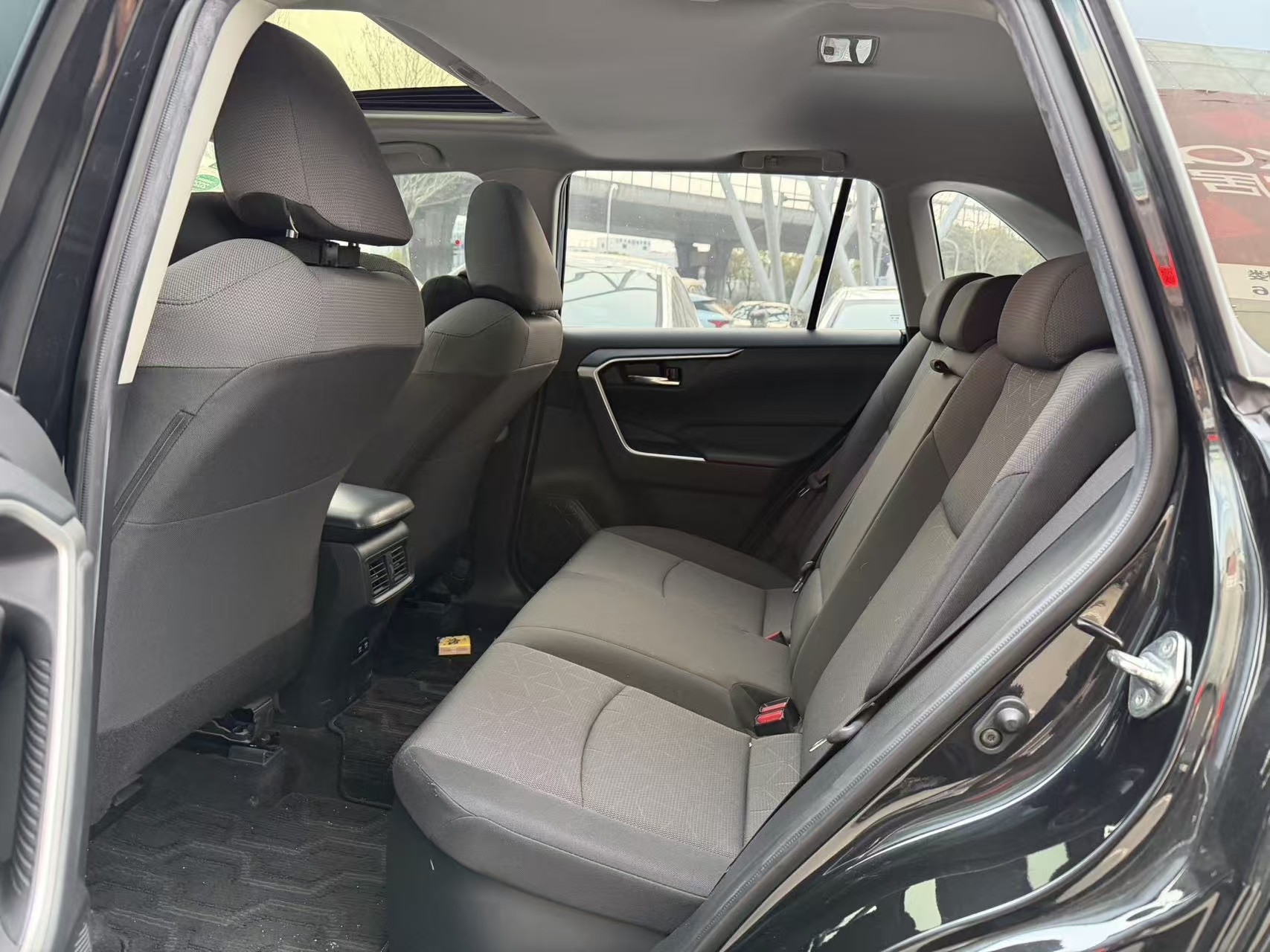 Toyota RAV4 2020 car image #7