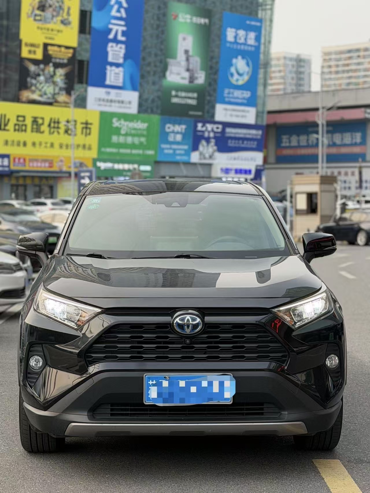 Toyota RAV4 2020 car image #9